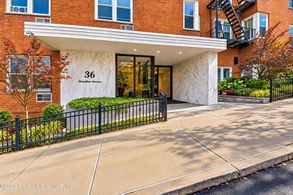 36 HAMILTON AVE APT 5L, STATEN ISLAND, NY 10301 - Image c8f0ca68c6669d400a0aa1e50f474940/1298518492