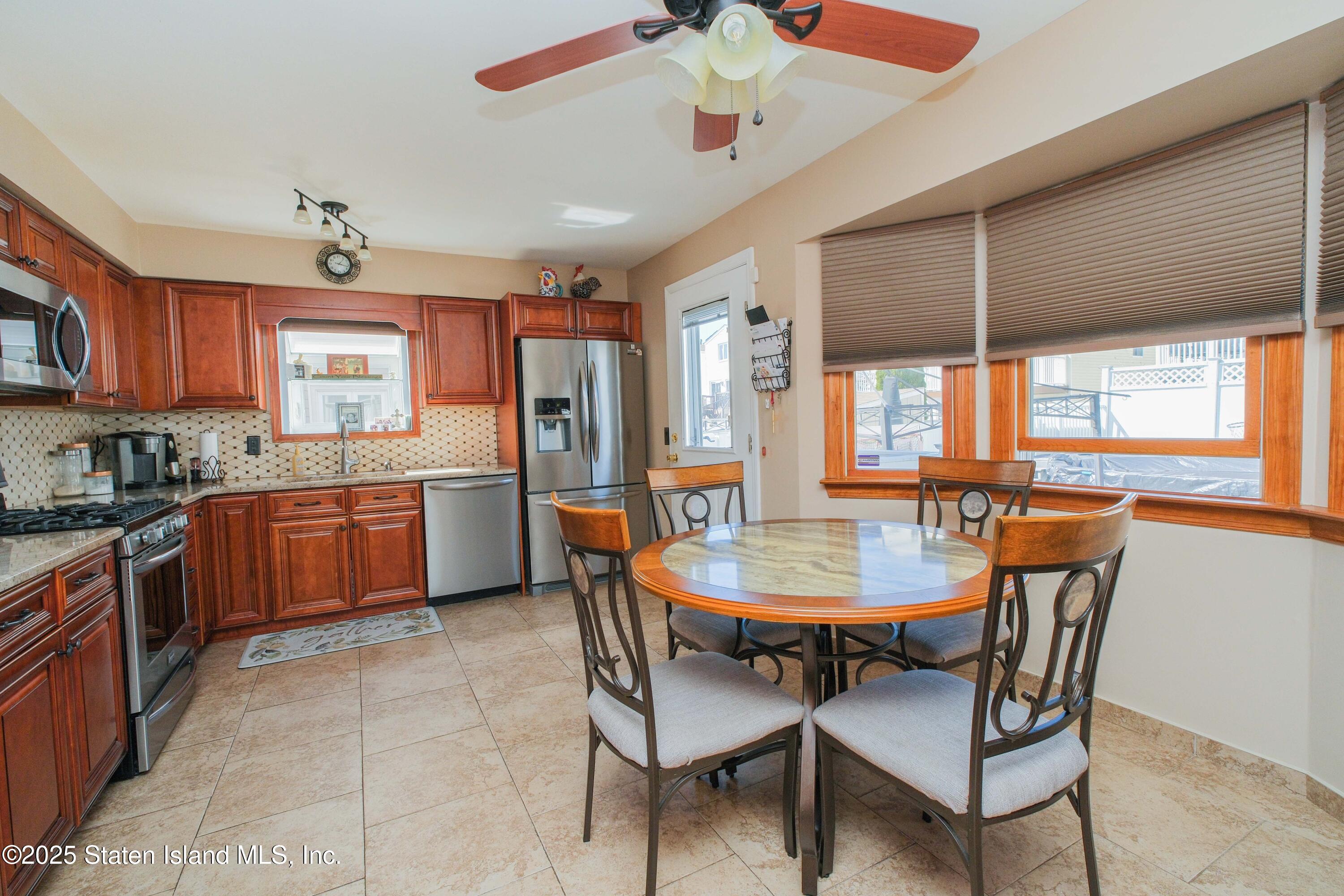73 Ilyse Court, Staten Island, New York image 18