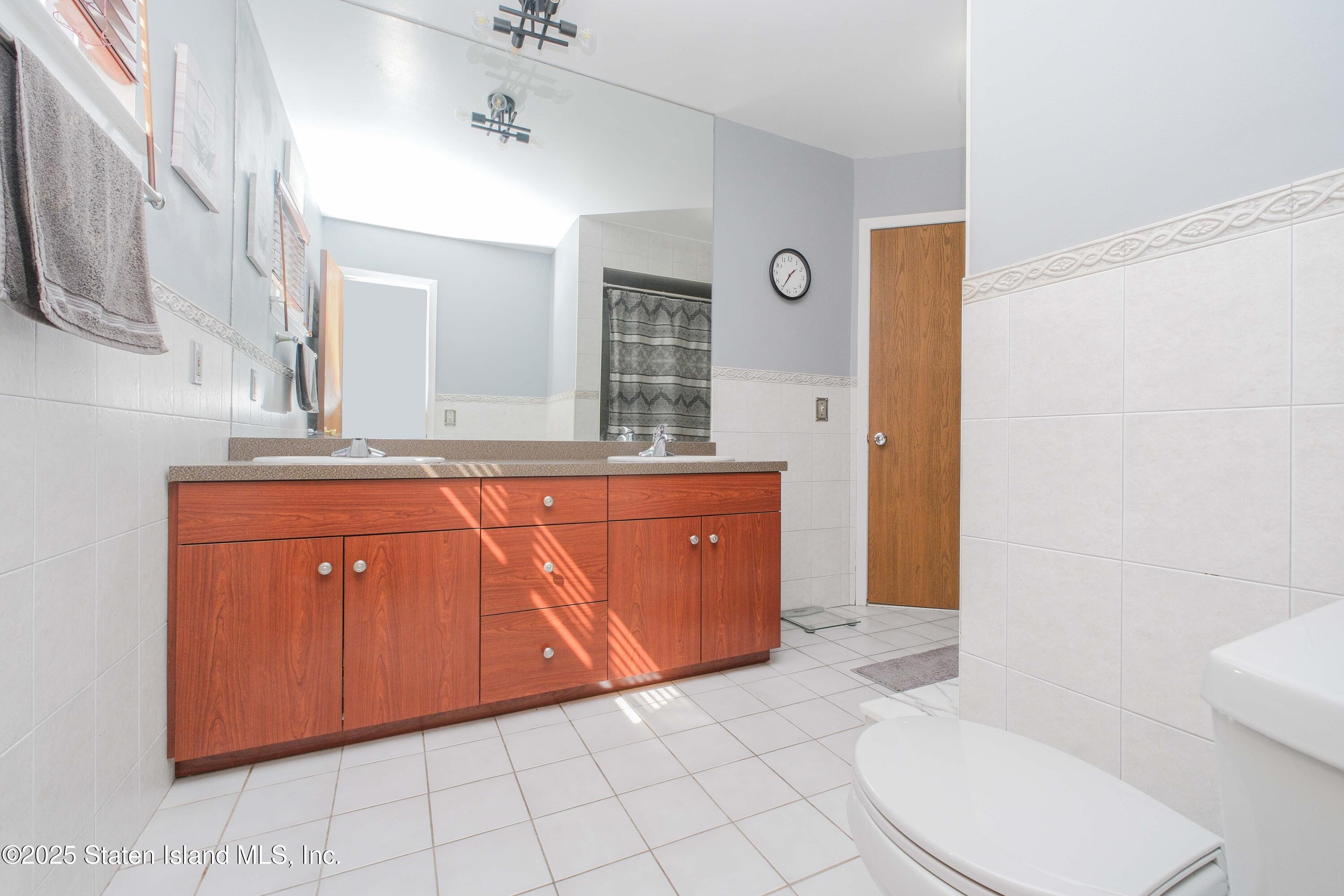 73 Ilyse Court, Staten Island, New York image 40