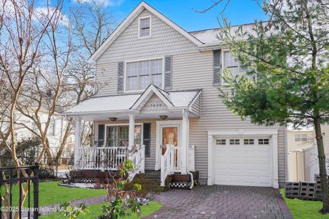 Photo of 7638 Amboy Road, Staten Island, NY 10307 (MLS # 2500138)