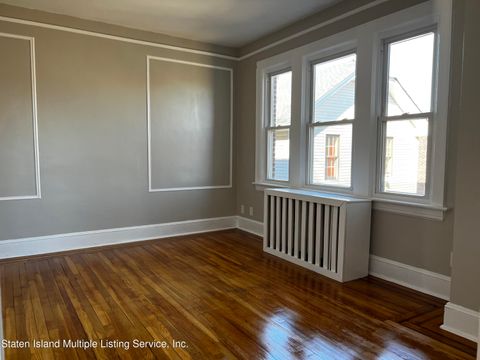 Photo of 90 Oxford Place #2, Staten Island, NY 10301 (MLS # 2400678)