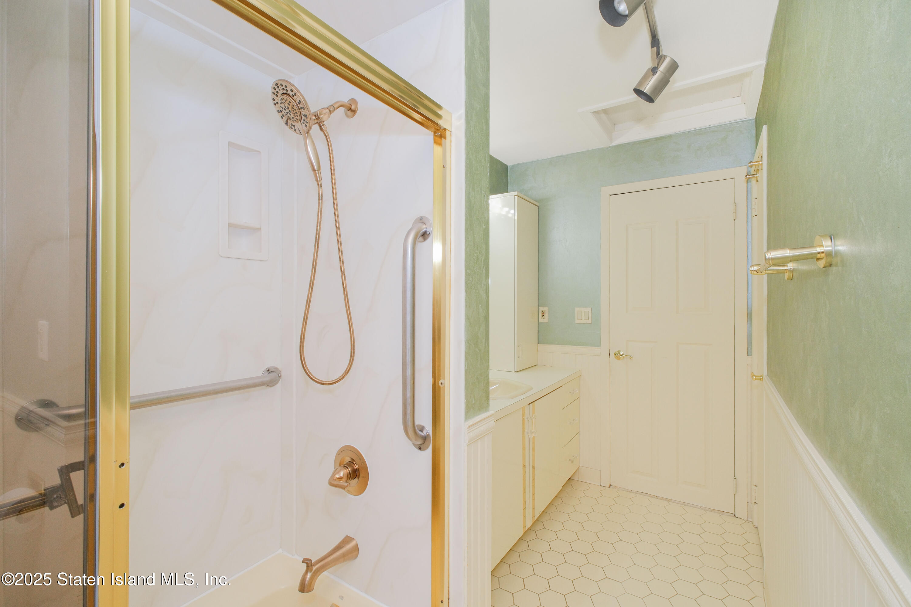 33 Hunter Street, Staten Island, New York image 26