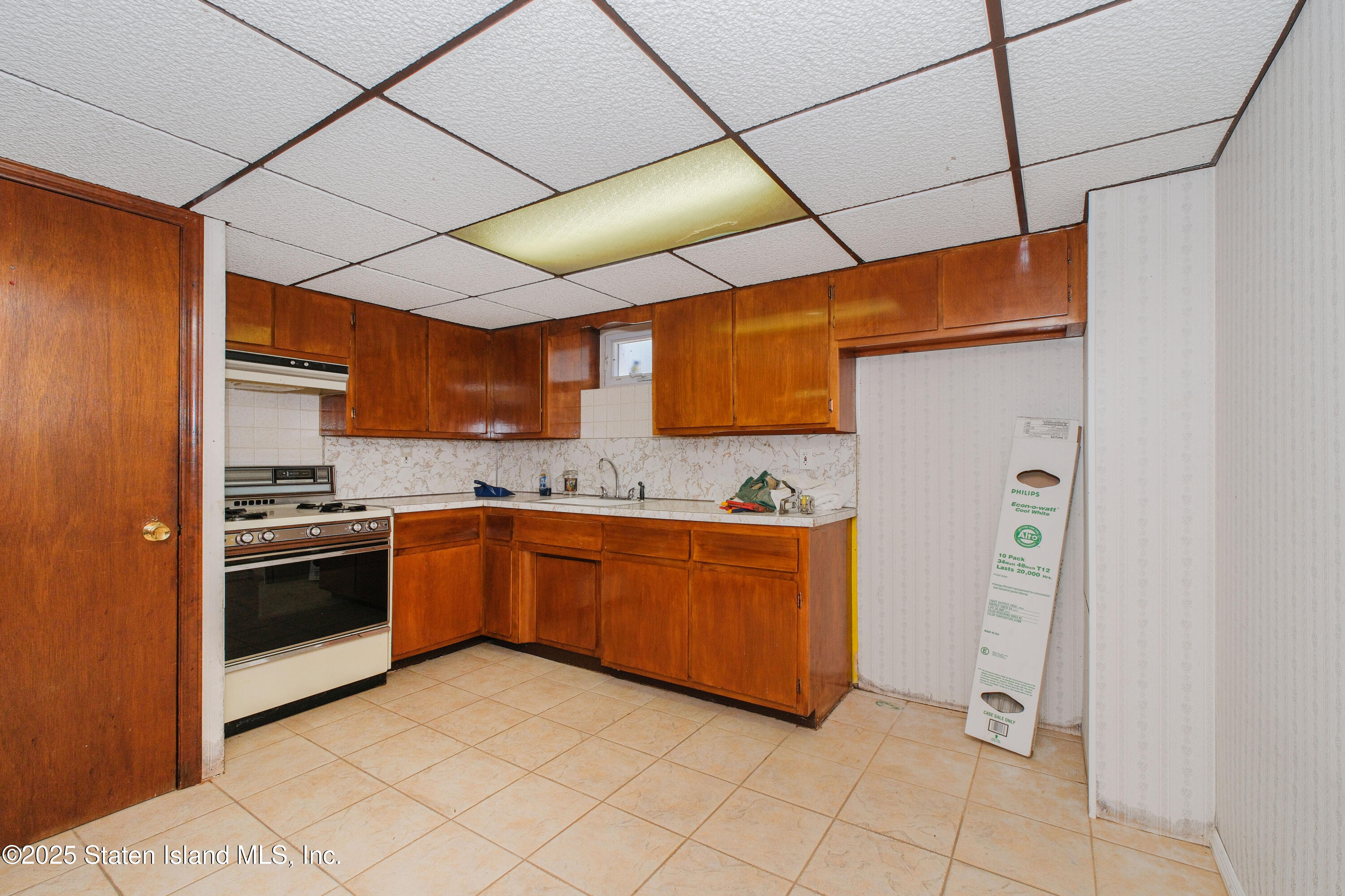 33 Hunter Street, Staten Island, New York image 35