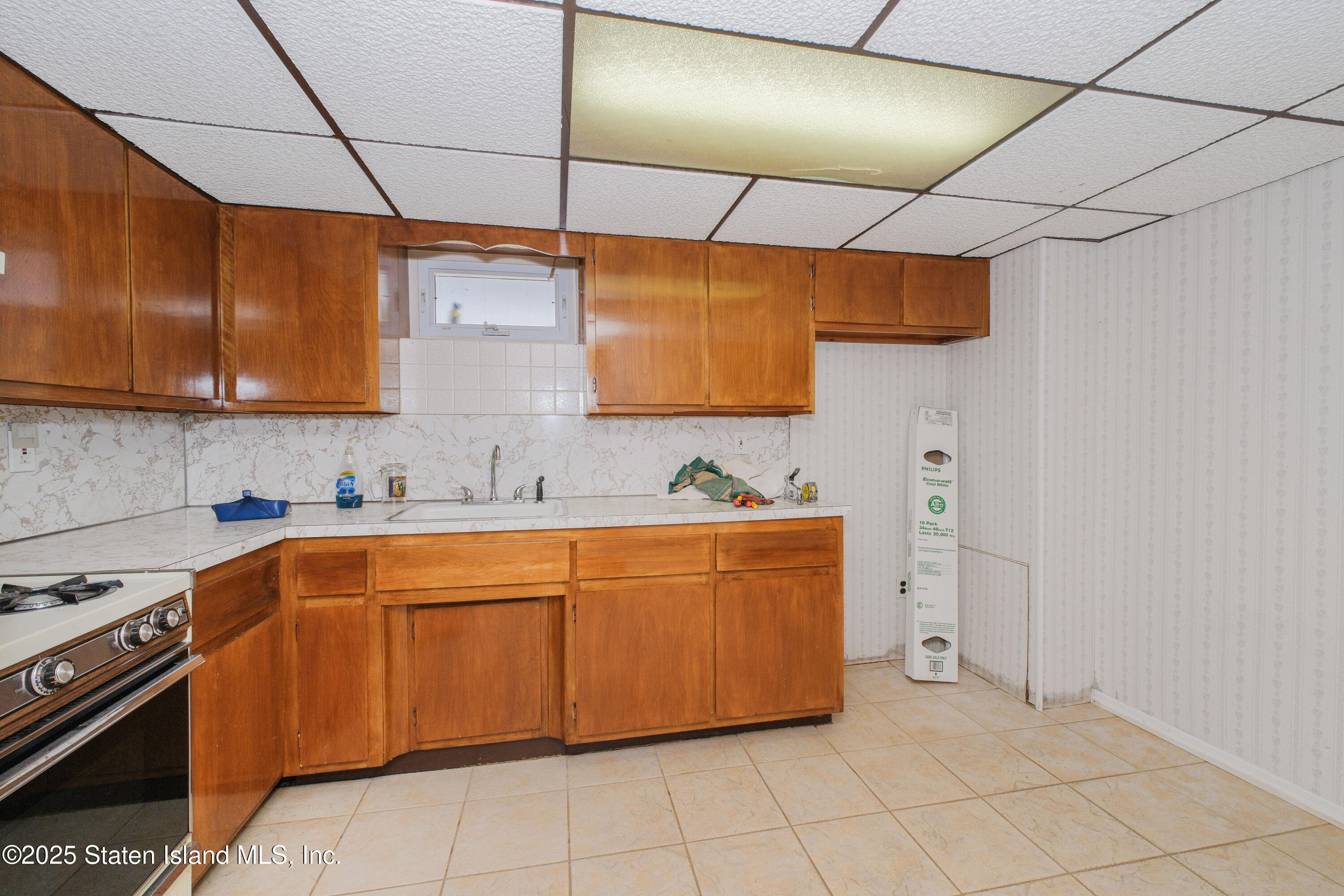 33 Hunter Street, Staten Island, New York image 37