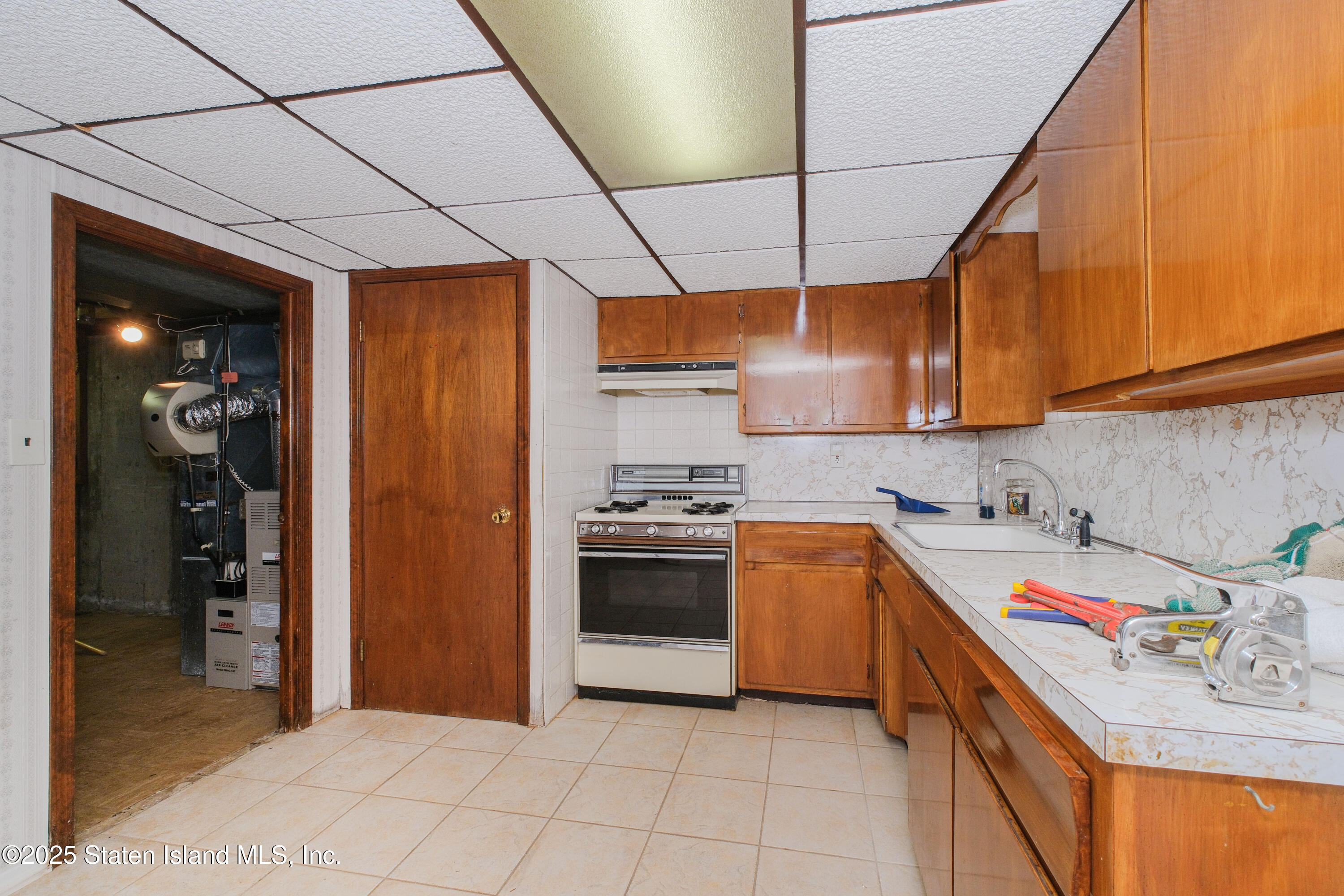 33 Hunter Street, Staten Island, New York image 36