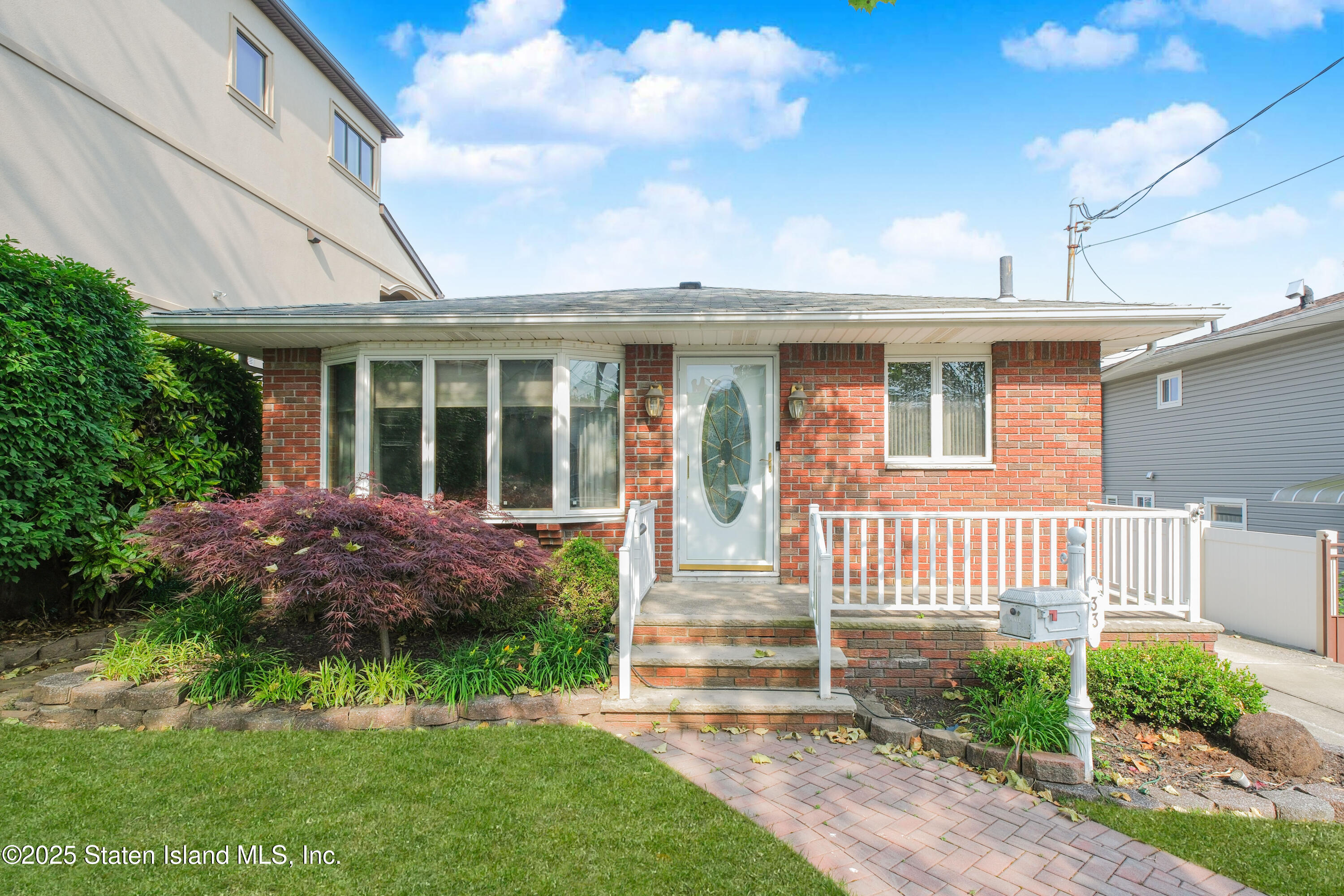 33 Hunter Street, Staten Island, New York image 2