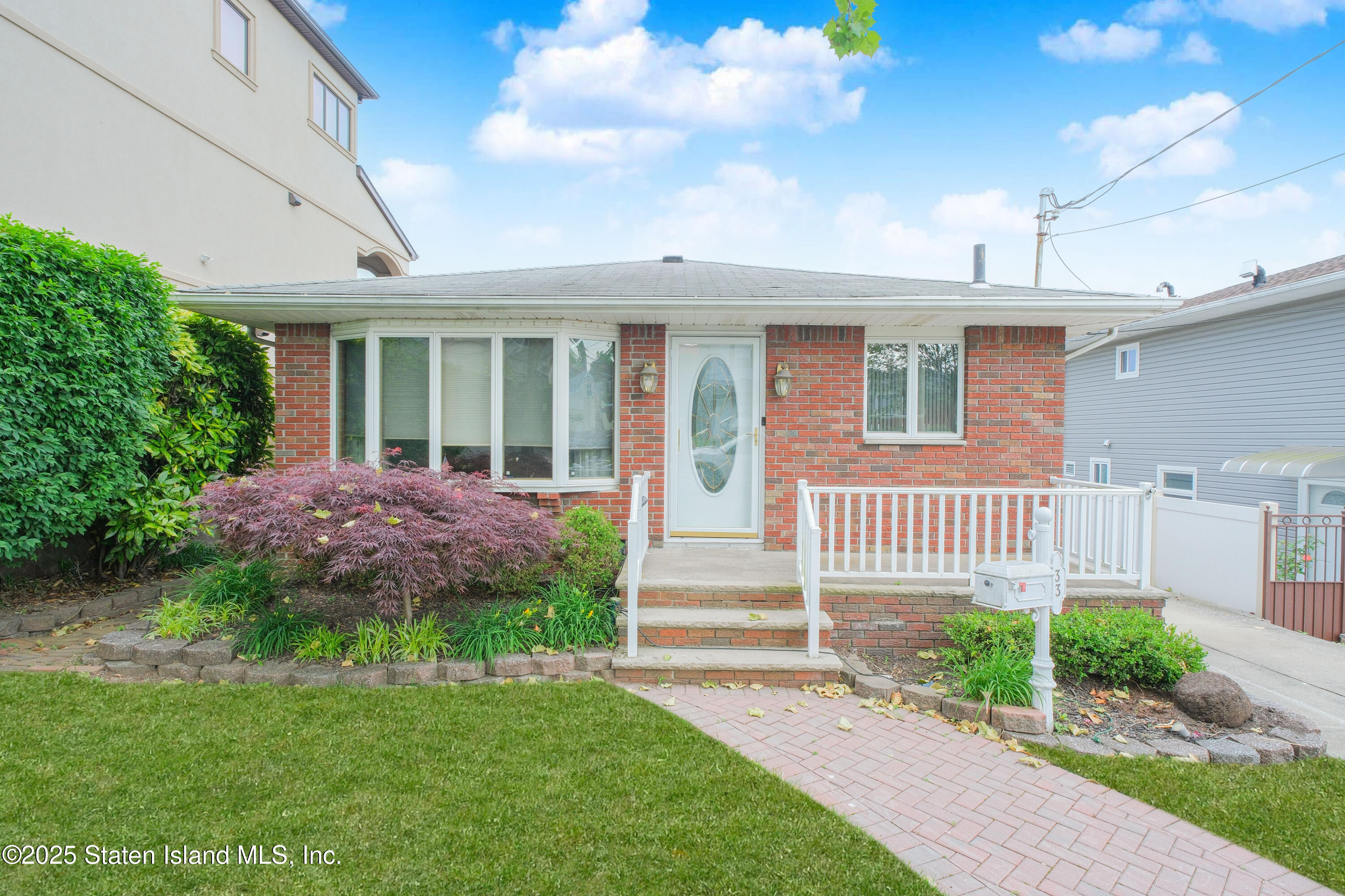 33 Hunter Street, Staten Island, New York image 4