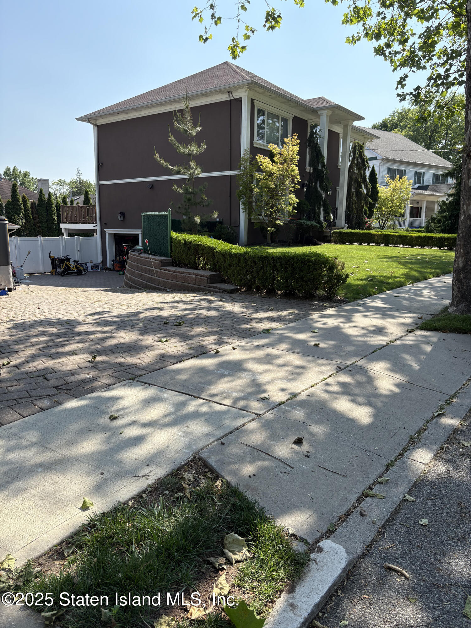 66 Pleasant Plains Avenue, Staten Island, New York image 2