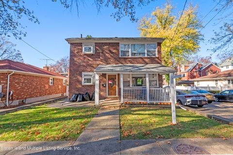 Photo of 37 Minna St Street, Staten Island, NY 10304 (MLS # 1158484)