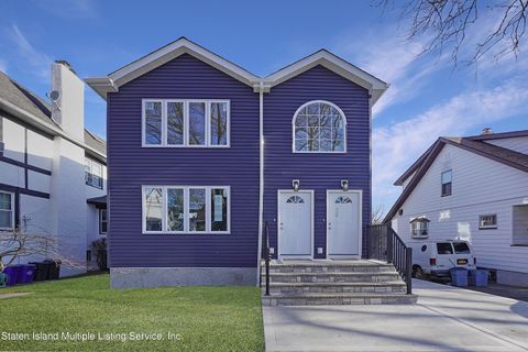 Photo of 235 Burbank Avenue, Staten Island, NY 10306 (MLS # 2400933)