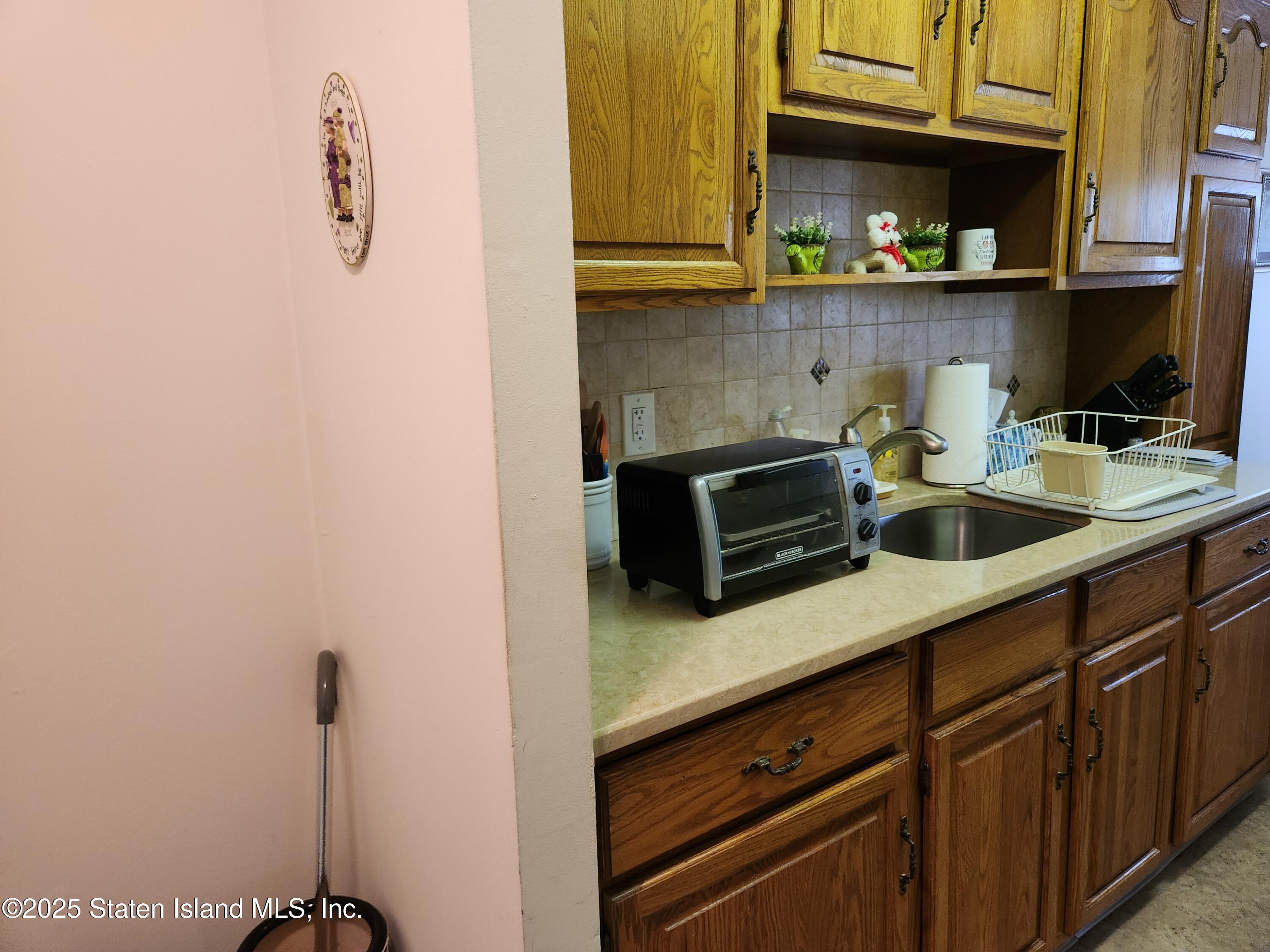 475 Armstrong Avenue #G3, Staten Island, New York image 3