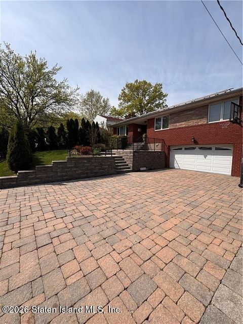 Photo of 27 Witteman Place, Staten Island, NY 10301 (MLS # 2602355)