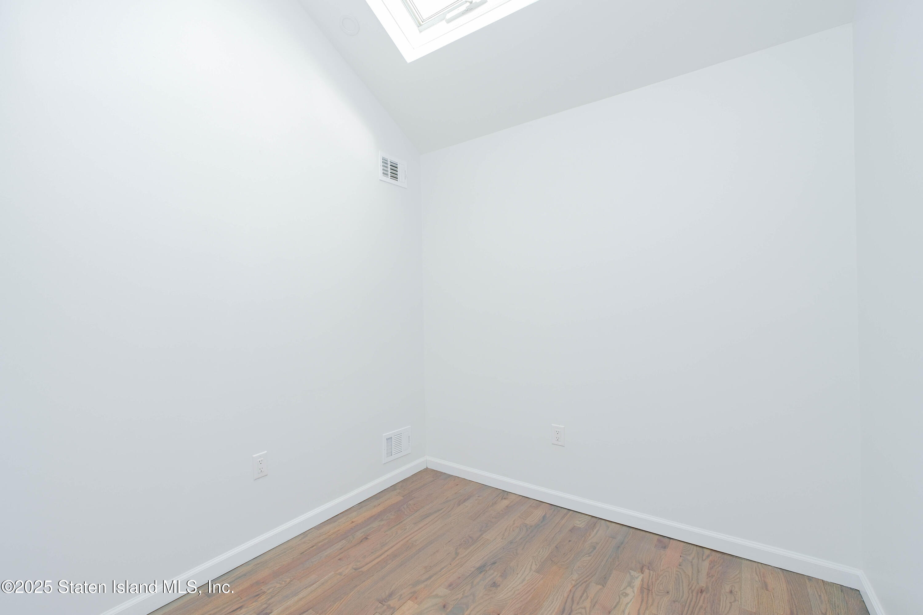 797 Father Capodanno Boulevard, Staten Island, New York image 18