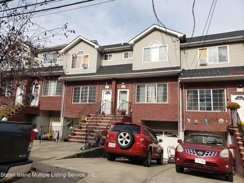 Photo of 631 Goethals Road North Rd, Staten Island, NY 10314 (MLS # 1165727)