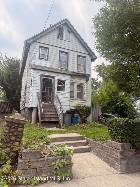 Homes For Sale - 230 Elm Street<br/> Staten Island, NY 10310