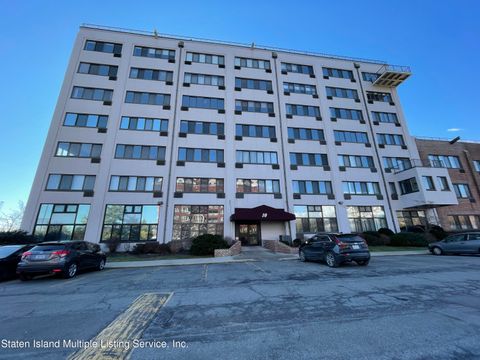 Photo of 10 Bay St Landing #5d, Staten Island, NY 10301 (MLS # 1154407)