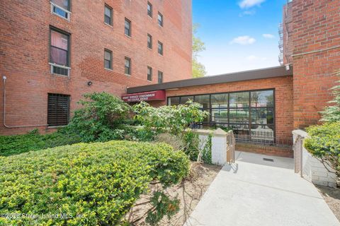Photo of 100 Colfax Avenue #7c, Staten Island, NY 10306 (MLS # 2603486)