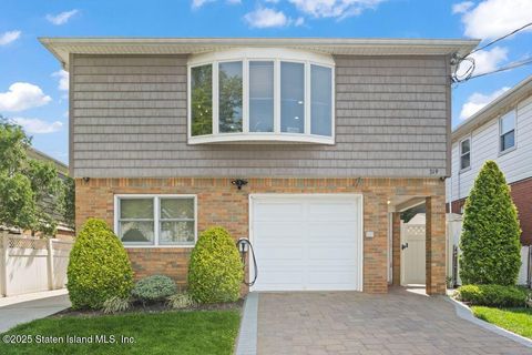 Photo of Staten Island, NY 10314 (MLS # 2503181)