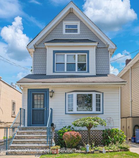 Photo of 503 Oakland Avenue, Staten Island, NY 10310 (MLS # 1164287)