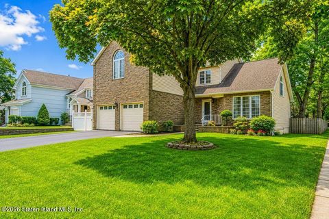 Photo of 58 Jacob Street, Staten Island, NY 10307 (MLS # 2602550)
