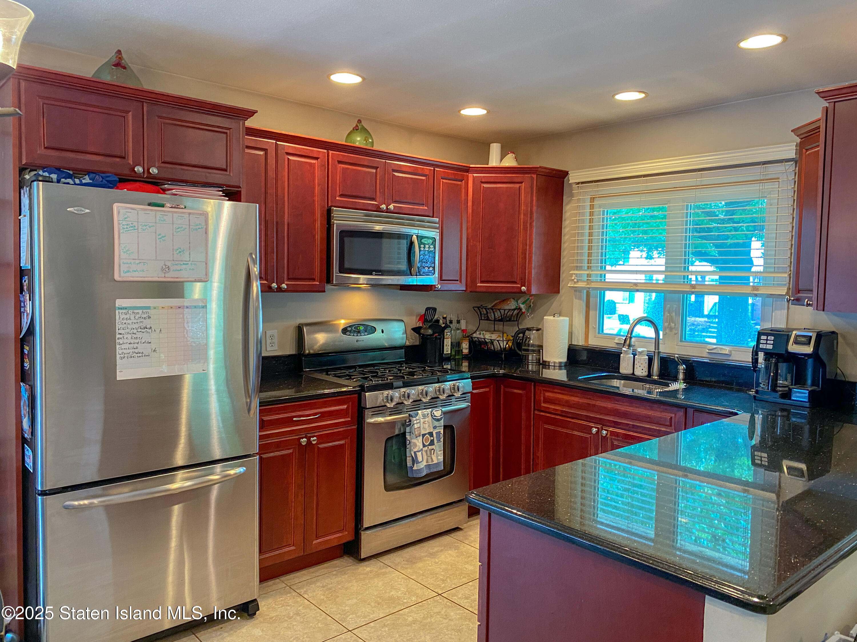 395 Atlantic Avenue, Staten Island, New York image 3