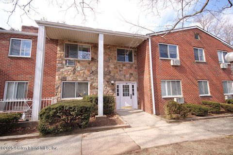 Photo of 19 Gadsen Place #2g, Staten Island, NY 10314 (MLS # 2500721)