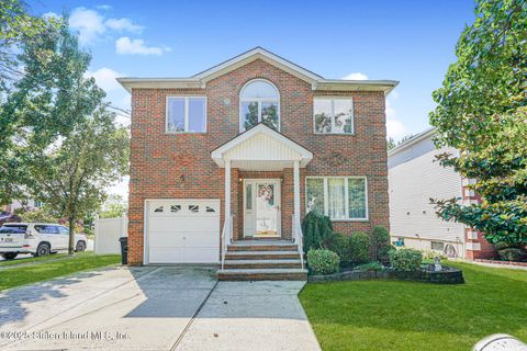 Photo of 262 Noel Street, Staten Island, NY 10312 (MLS # 2505438)