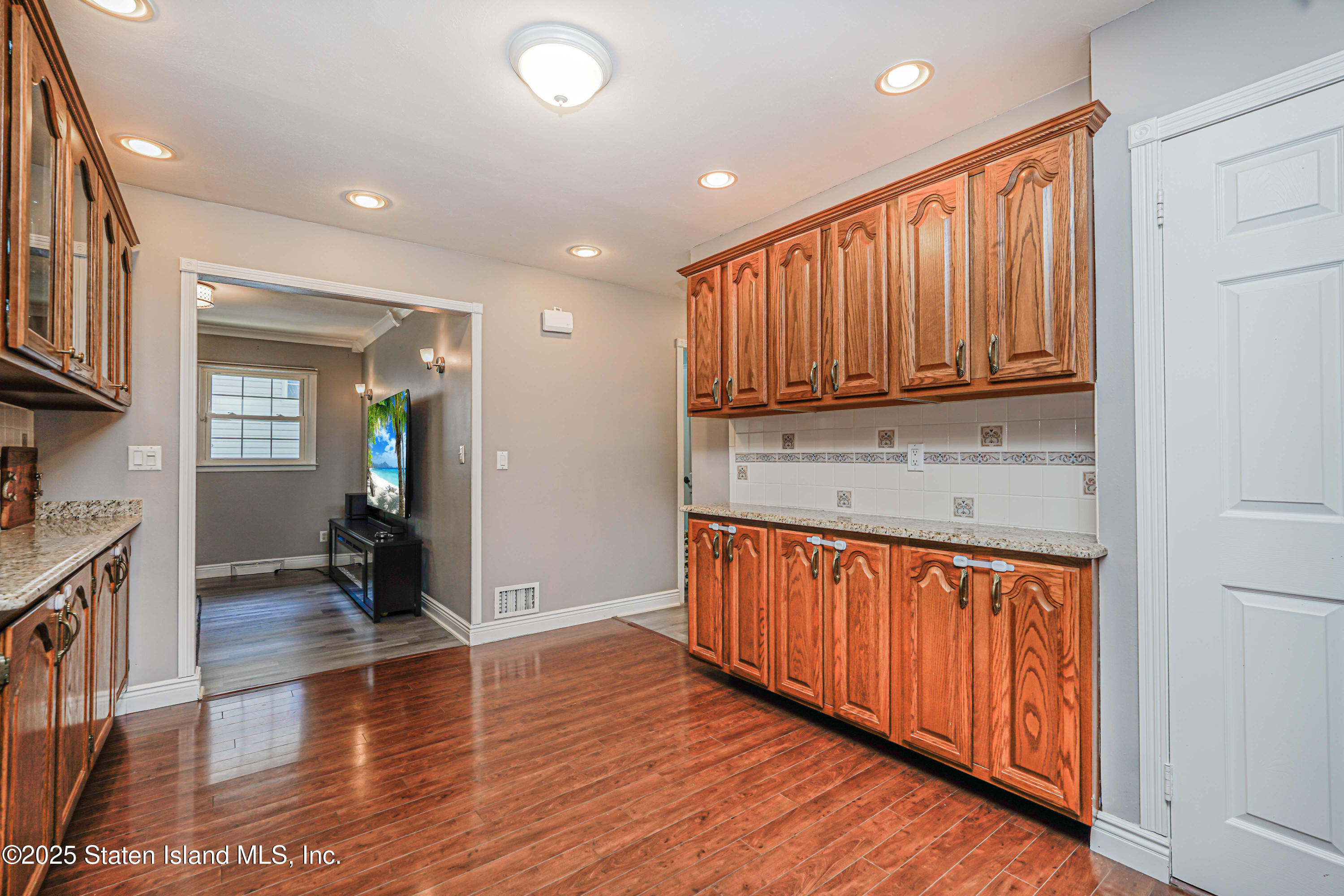 39 Morton Street, Staten Island, New York image 8