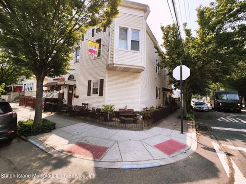 Photo of 626 Cary Avenue, Staten Island, NY 10310 (MLS # 1163733)