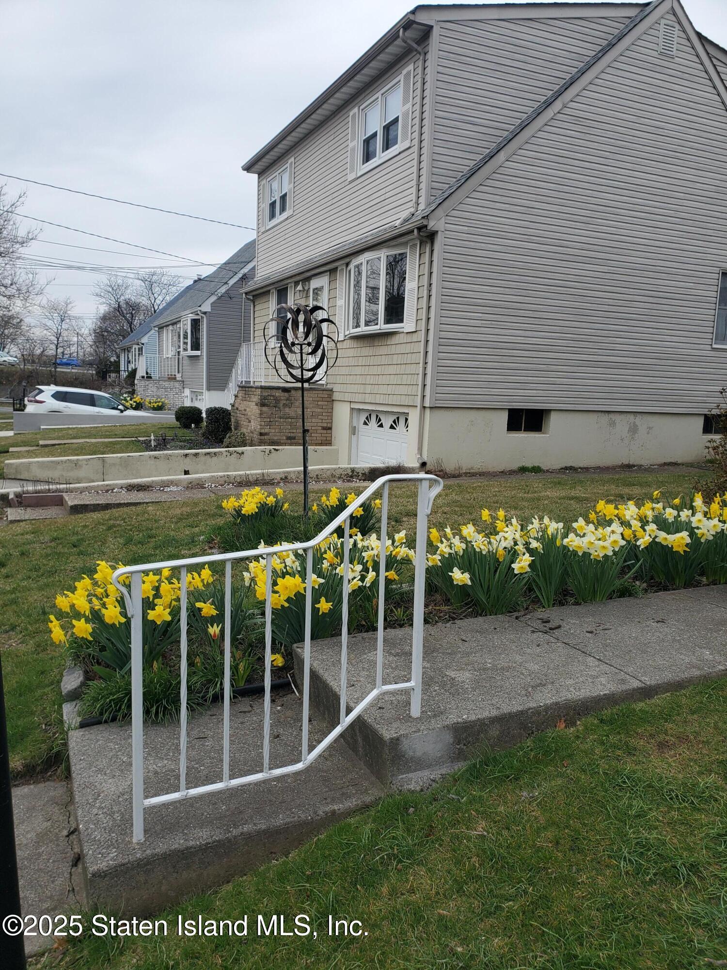 129 Home Place, Staten Island, New York image 2