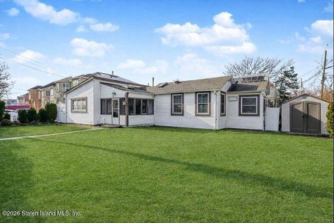 Photo of 42 Marscher Place, Staten Island, NY 10309 (MLS # 2600116)