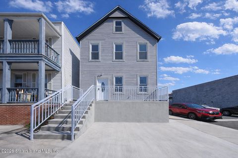 Photo of 73 Irving Place, Staten Island, NY 10304 (MLS # 2507159)