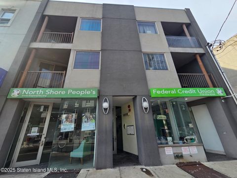 Photo of 2465 St. Pauls Avenue, Staten Island, NY 10301 (MLS # 2507177)