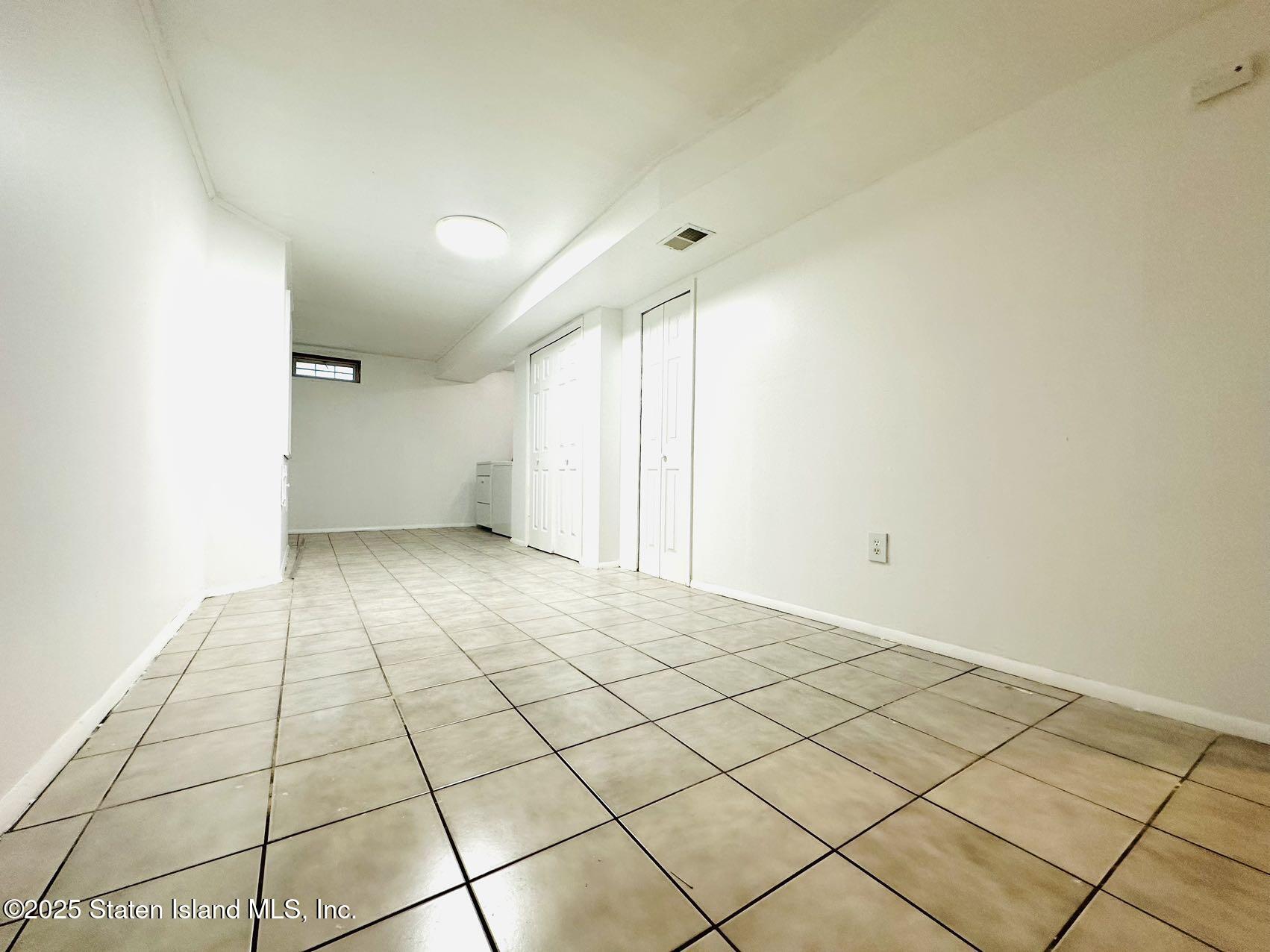 16 Sky Lane, Staten Island, New York image 8