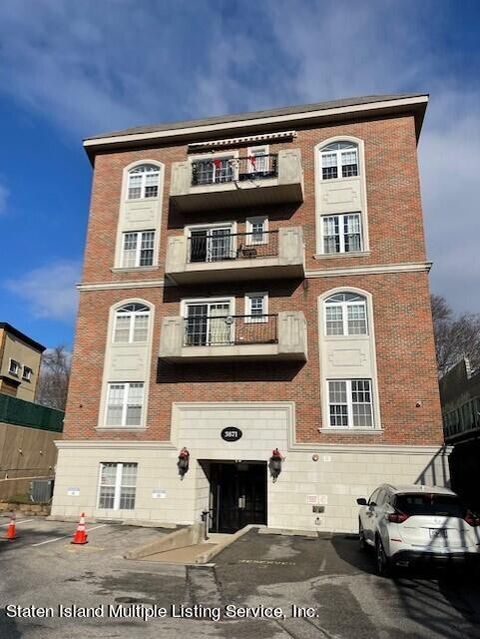 Photo of 3871 Amboy Road #202, Staten Island, NY 10308 (MLS # 2400512)