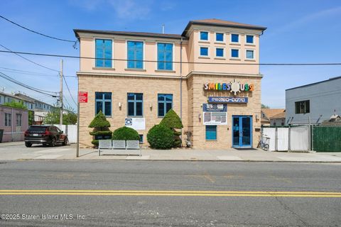 Photo of 351 Sand Lane, Staten Island, NY 10305 (MLS # 2502910)