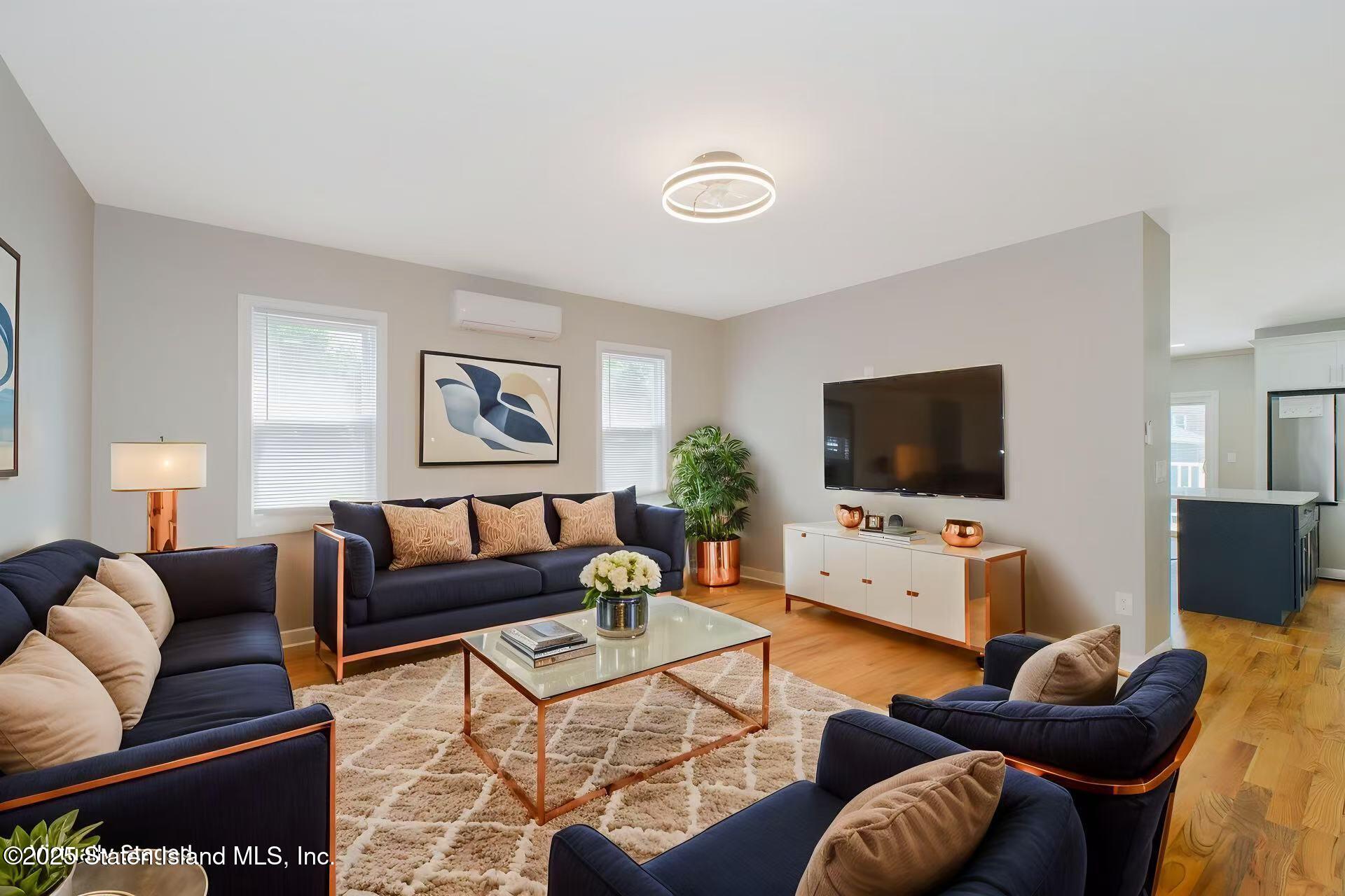 12 Livingston Court, Staten Island, New York image 7