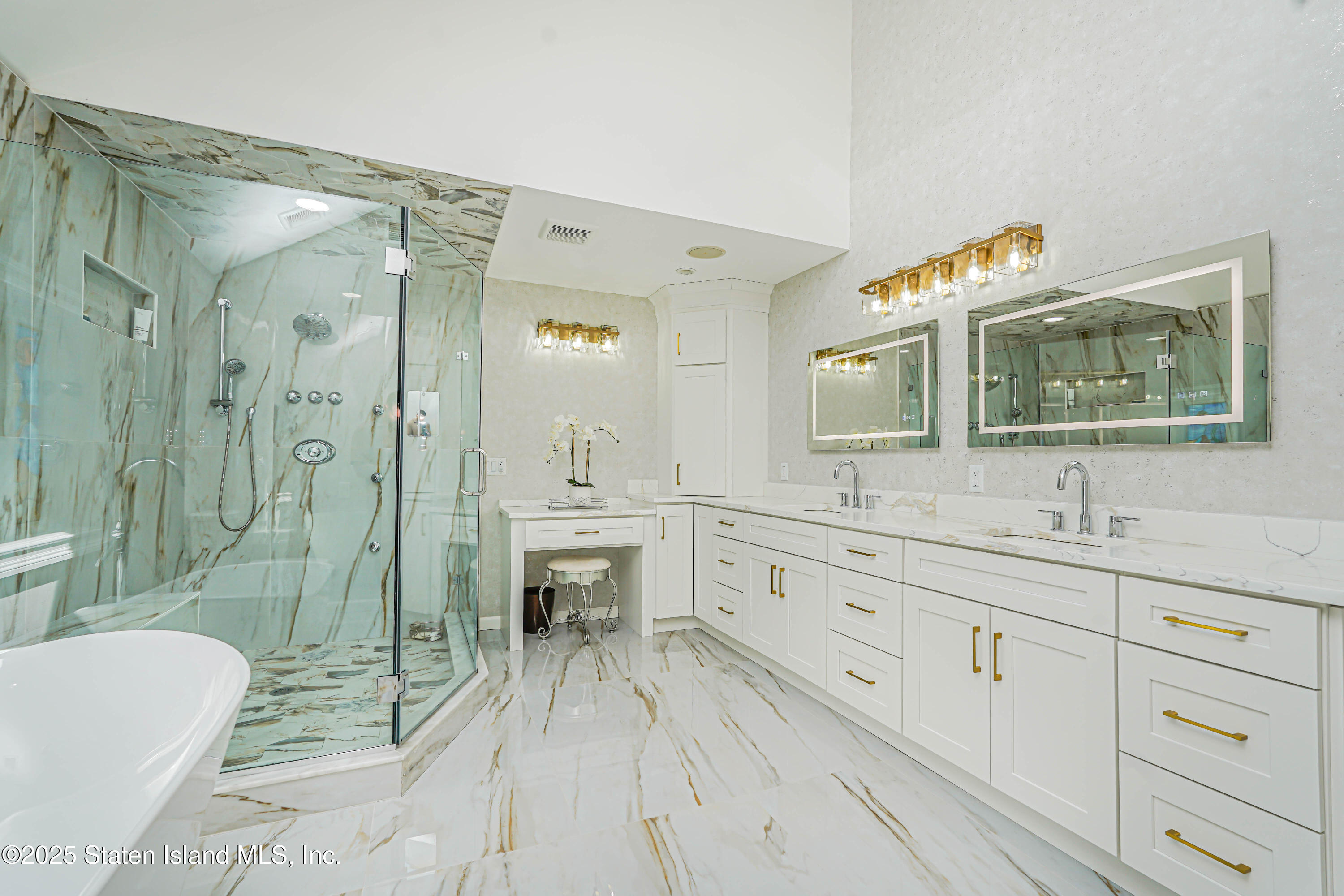 30 Aviva Court, Staten Island, New York image 49