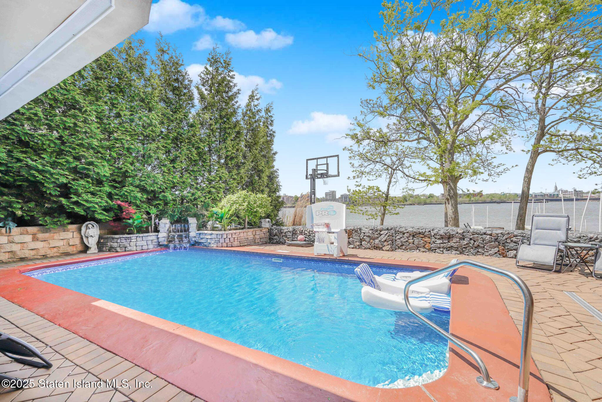 30 Aviva Court, Staten Island, New York image 11