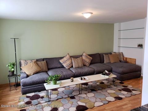 Photo of 350 Richmond Terrace #6q, Staten Island, NY 10301 (MLS # 2400579)