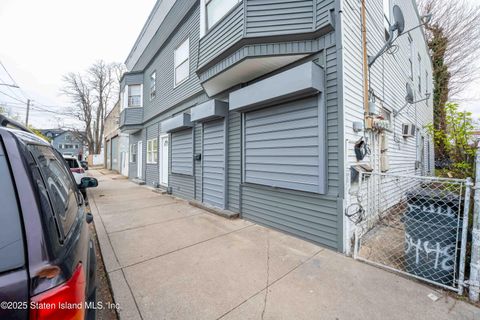 Photo of 5448 Arthur Kill Road, Staten Island, NY 10307 (MLS # 2502149)