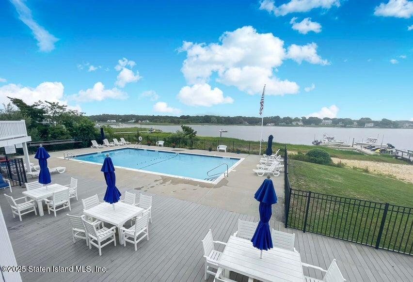 61 W Tiana Road, Hampton Bays, New York image 36