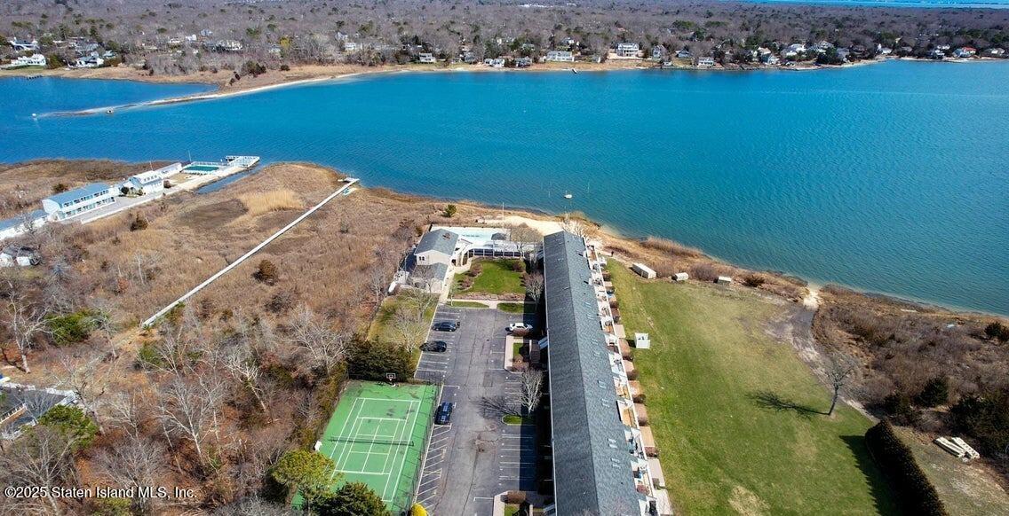 61 W Tiana Road, Hampton Bays, New York image 31