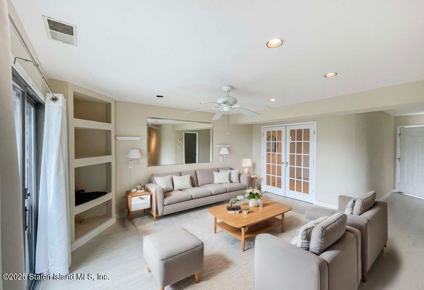 61 W Tiana Road, Hampton Bays, New York image 14