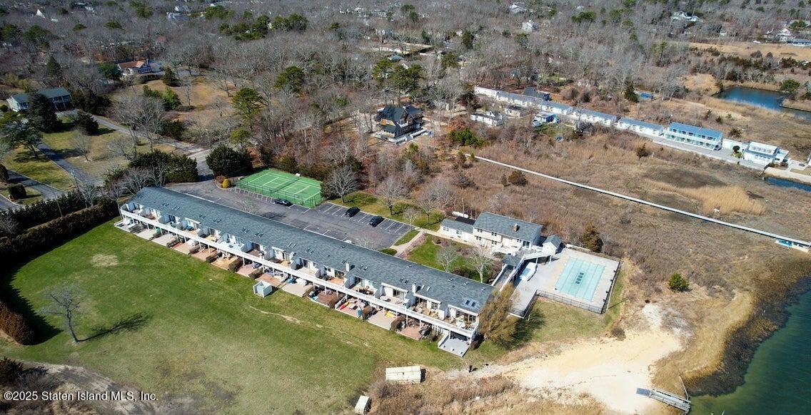 61 W Tiana Road, Hampton Bays, New York image 32