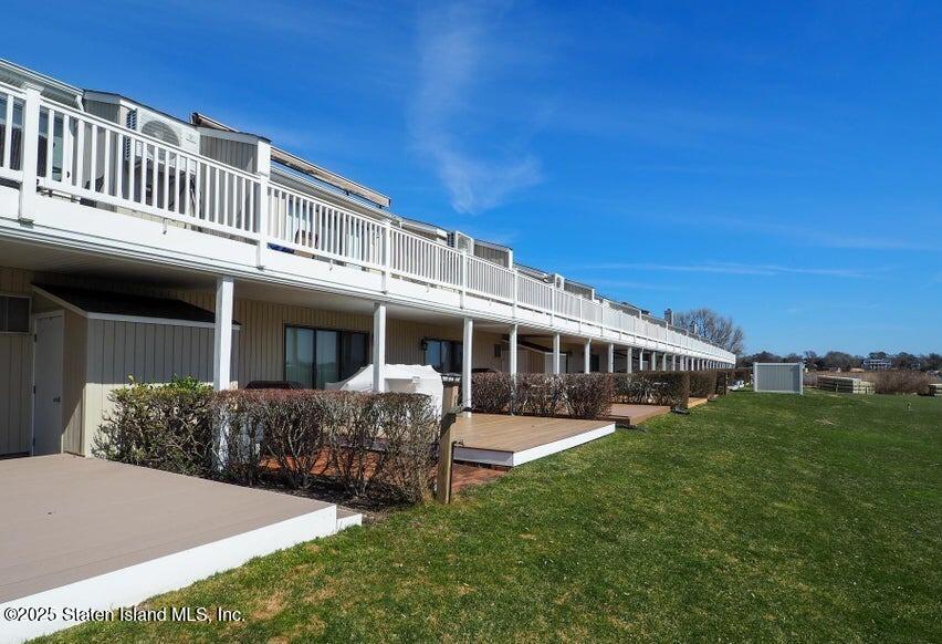 61 W Tiana Road, Hampton Bays, New York image 30