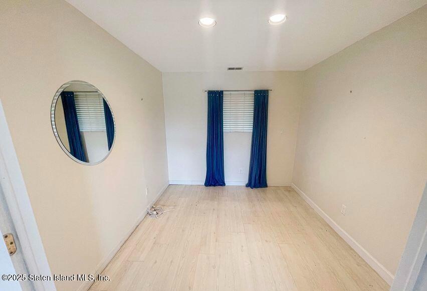 61 W Tiana Road, Hampton Bays, New York image 15