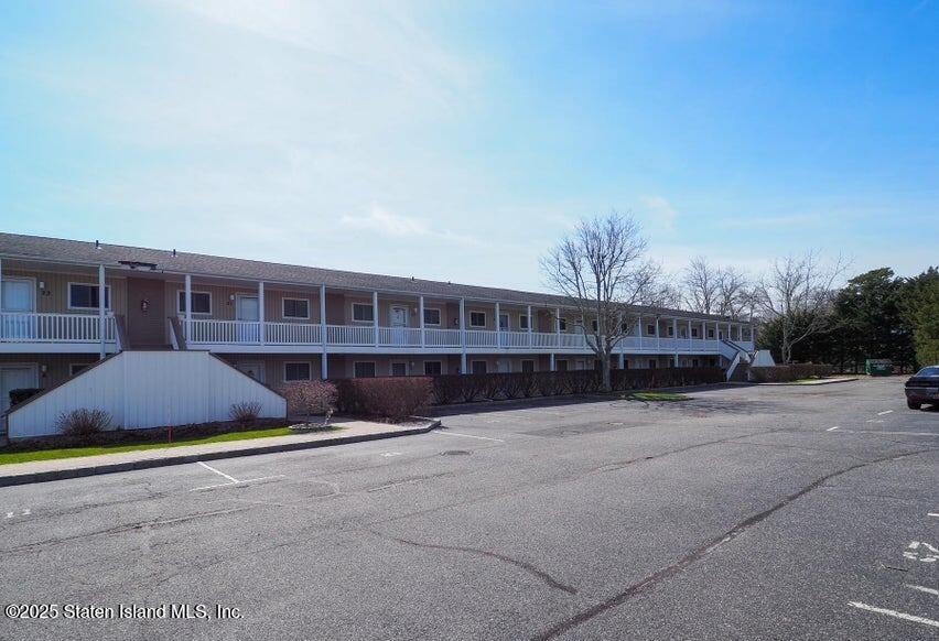 61 W Tiana Road, Hampton Bays, New York image 20