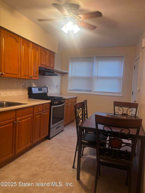 Photo of 15 Dongan Avenue #1, Staten Island, NY 10314 (MLS # 2504685)