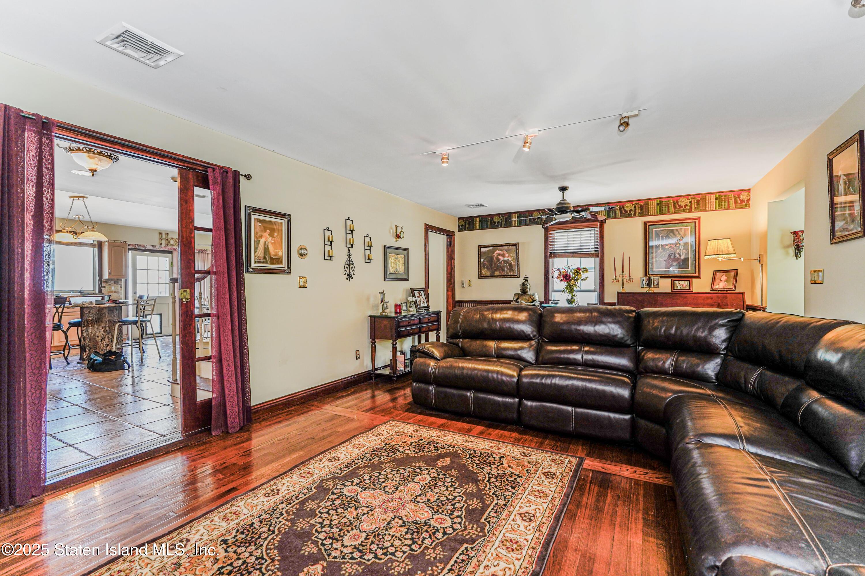 91 Allison Avenue, Staten Island, New York image 6